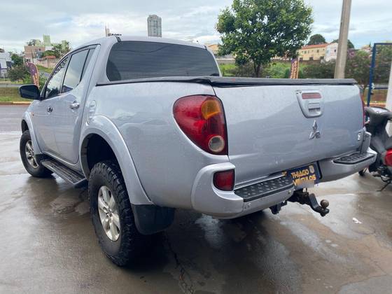 MITSUBISHI L200 TRITON 3.2 HPE 4X4 CD 16V TURBO INTERCOOLER DIESEL 4P AUTOMÁTICO